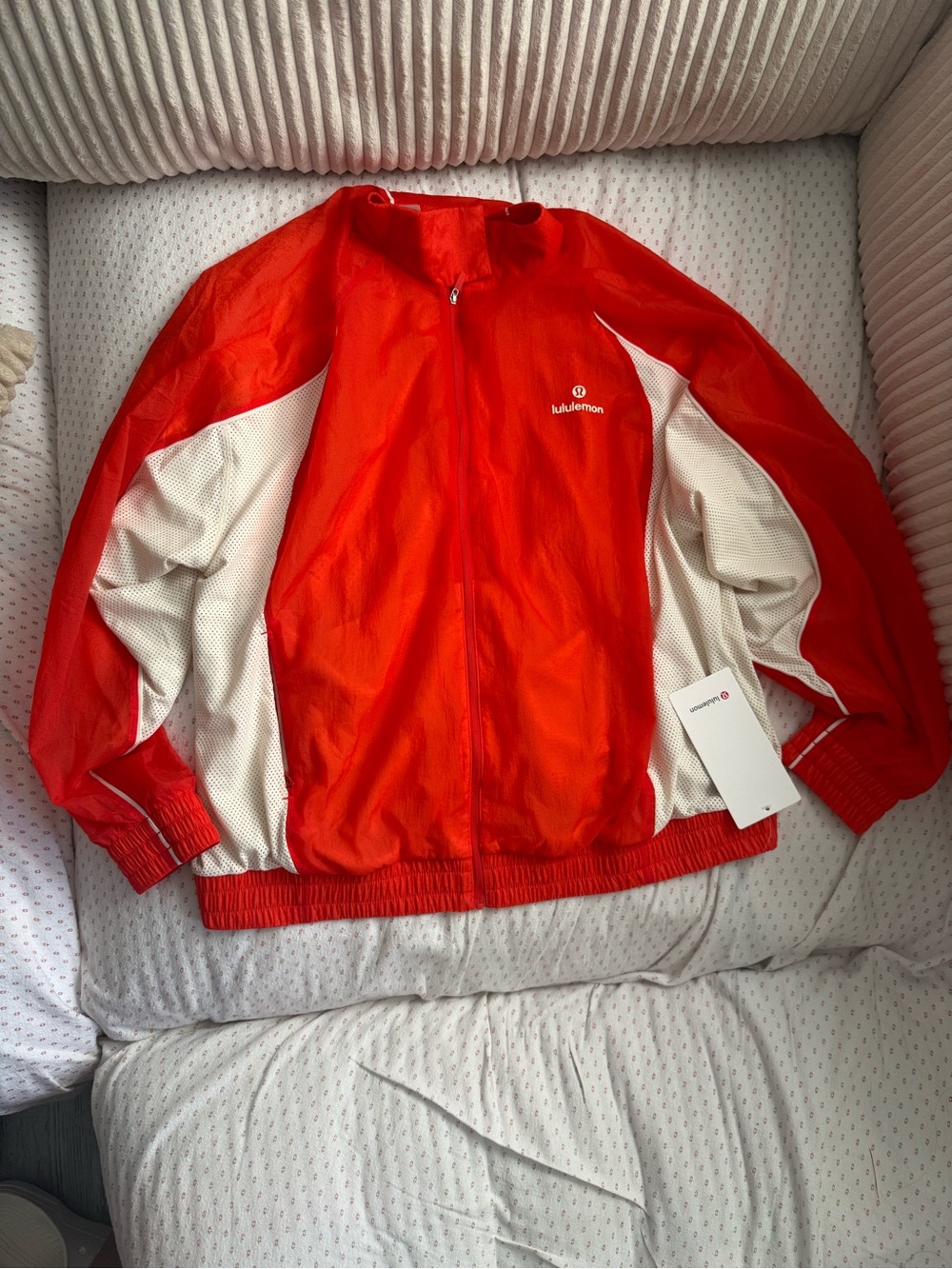 Lululemon License to Train Textured Jacket Size Medium